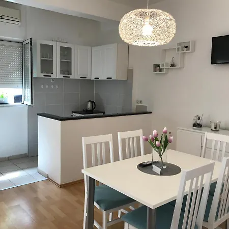 Robi Apartment